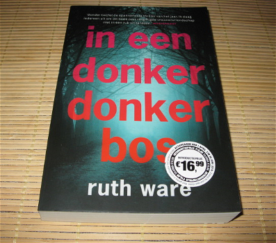 Ruth Ware - In een donker donker bos - 0