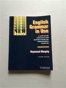 English grammar in use with answers Isbn: 052143680X / 9780521436809 . - 0