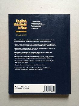 English grammar in use with answers Isbn: 052143680X / 9780521436809 . - 1