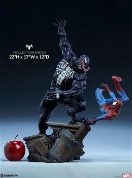 Sideshow Spider-Man vs Venom maquette 200561 - 0