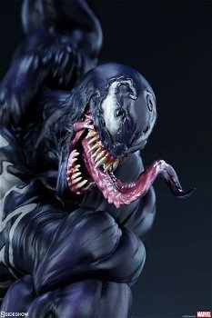 Sideshow Spider-Man vs Venom maquette 200561 - 1