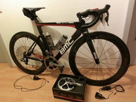 BMC TMR 01,Dura Ace DI2-SRM Systeem, PC8 speedo, Zipp 404 Clincher - 2