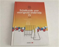 Scheikunde voor voortgezet onderwijs 2 V isbn: 9789027541284 / 9027541280  . 