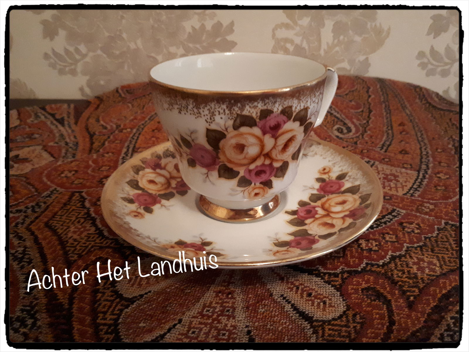 Dames Kop en Schotels oa: Royal Albert, Bavaria en Bone China en een klein Vaasje - Afbeelding 4