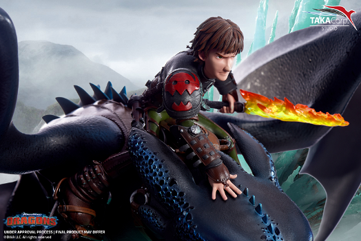 Taka Corp Toothless and Hiccup statue - 1