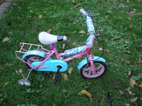 Kinderfietsje met zijwieltjes - 0