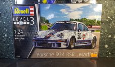 Porsche 934 RSR MARTINI 1:24 Revell