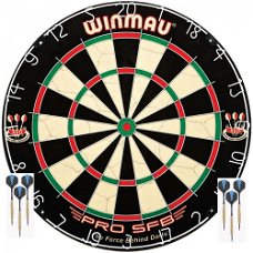 Winmau Pro SFB dartbord met 2 setjes darts