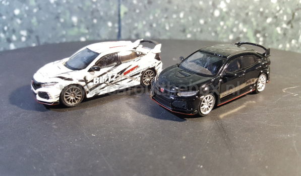 Honda Civic Type R Blitz en HKR 1:64 TSM - 1