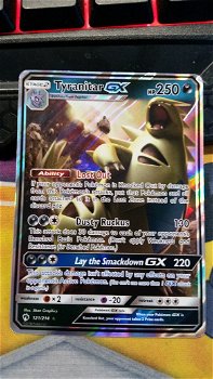 Tyranitar GX 121/214 SM Lost Thunder - 0