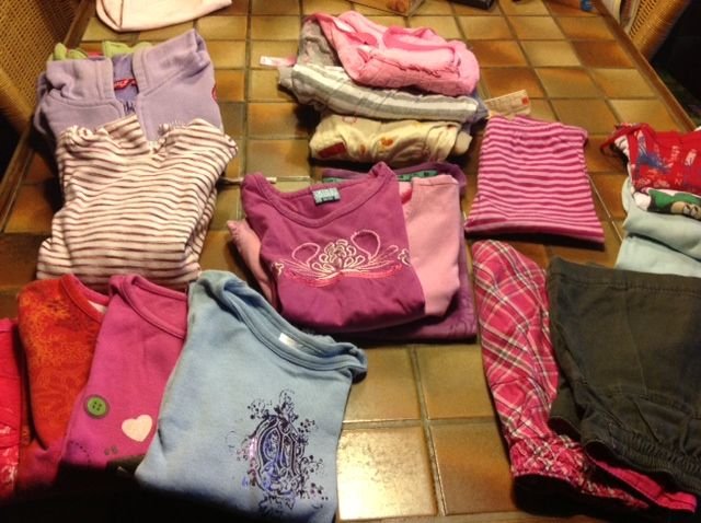 kinderkleding - maat 98 - 104 - maat 110 - 116 maat 98 - 110 - nr. 1