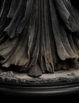 HOT DEAL - Weta LOTR Ringwraith of Mordor statue - 6