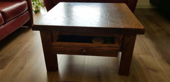 Gratis af te halen: eikenhouten salontafel - 2