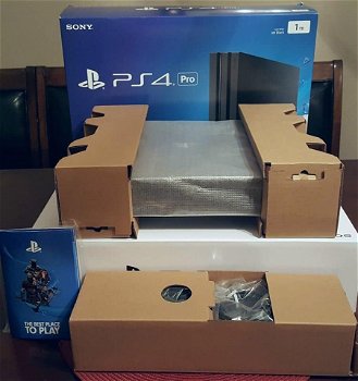 Sony PlayStation 4 Pro + 1TB + 2 controls + 5 g ames + PS Camera - 0