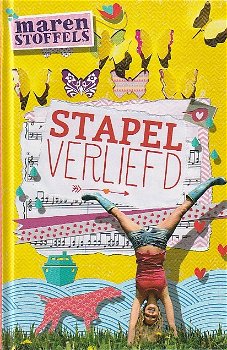 STAPELVERLIEFD - Maren Stoffels - 0