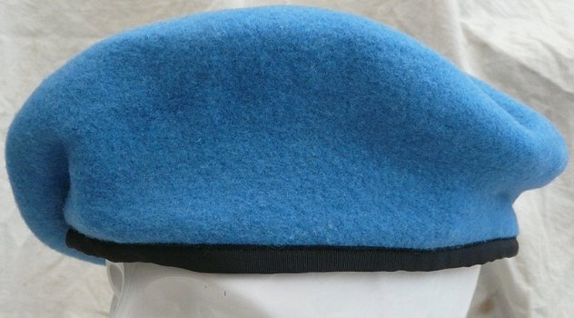 Baret, Beret, UN / VN Vredesmacht, United Nations Protection Force (UNPROFOR), maat 59, jaren'90.(4) - 2