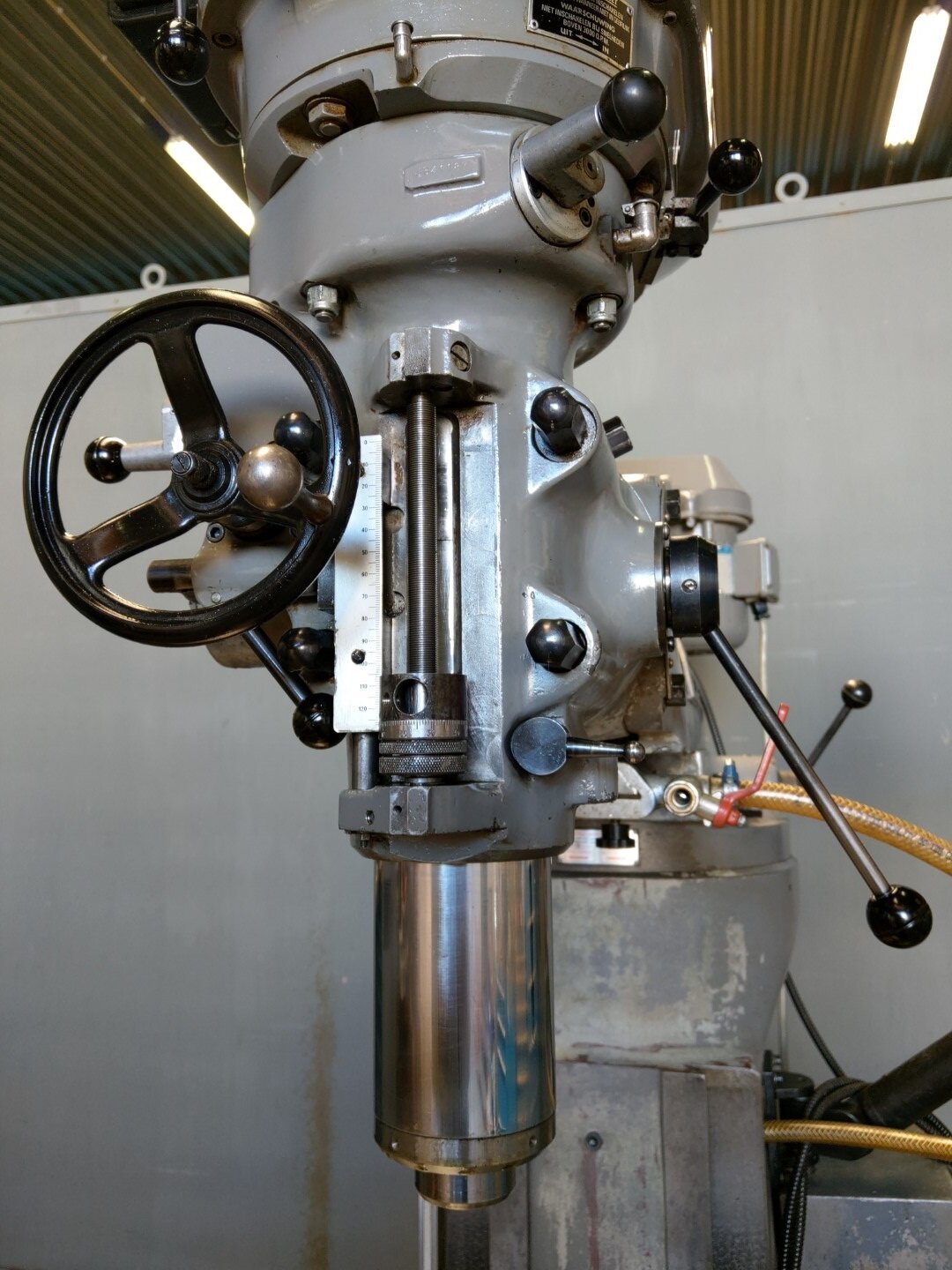 Verticale toren freesmachine Bridgeport met steekkop - sold - Afbeelding 4