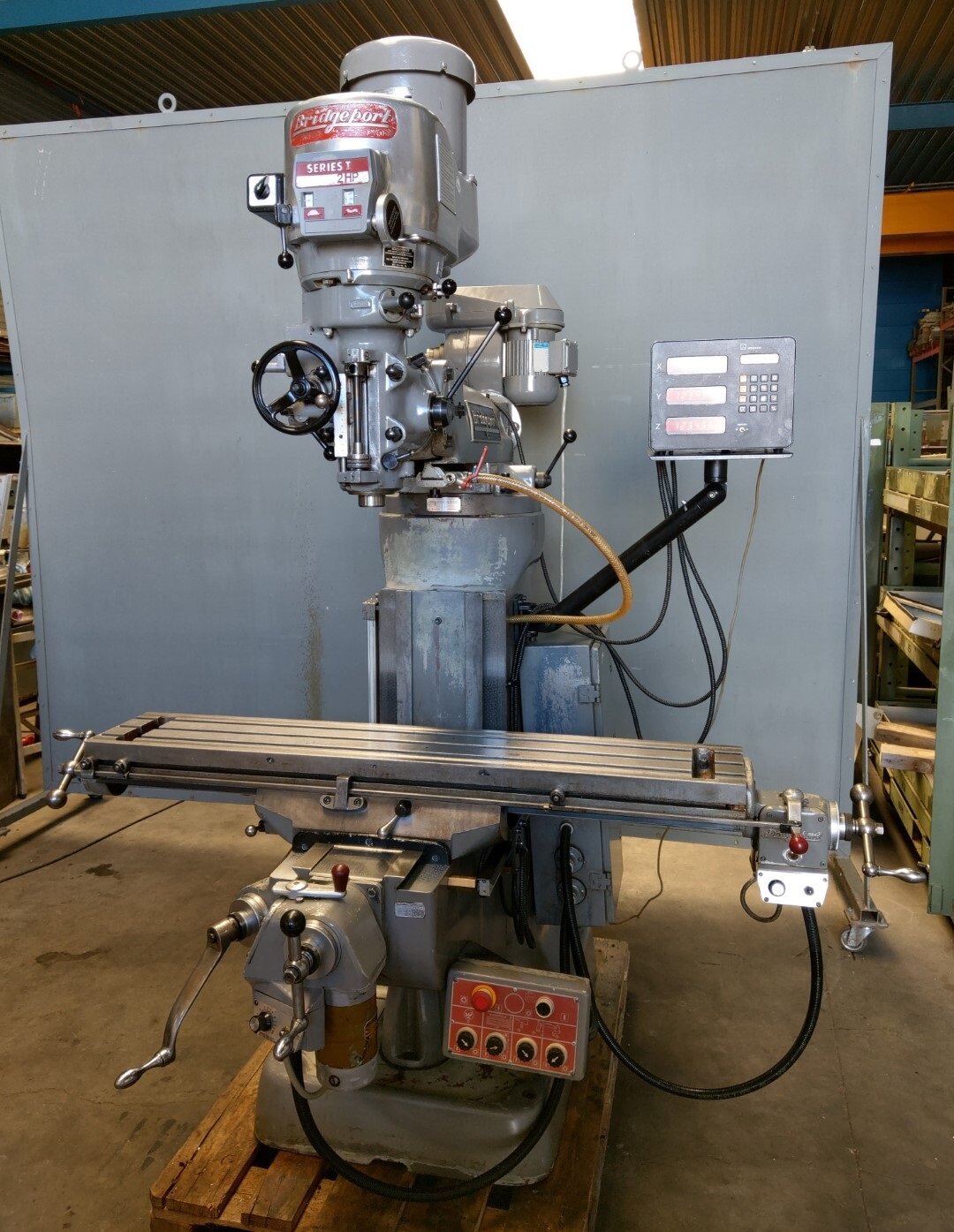 Verticale toren freesmachine Bridgeport met steekkop - sold - Afbeelding 7