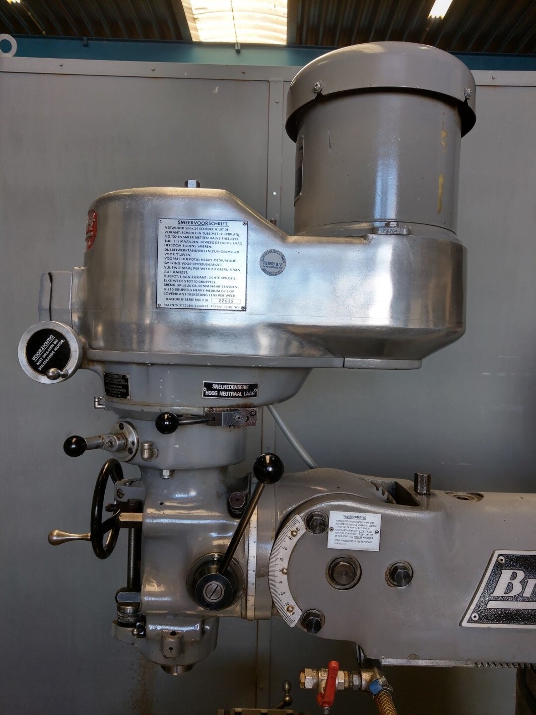 Verticale toren freesmachine Bridgeport met steekkop - sold - Afbeelding 8