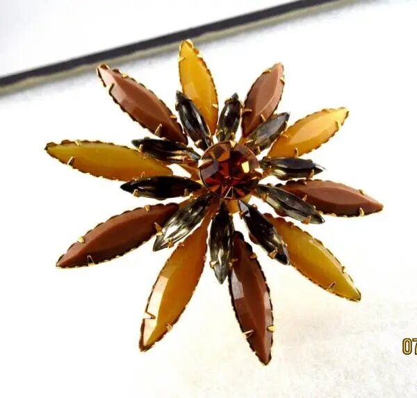 Mooie, grote vintage broche - Afbeelding 4