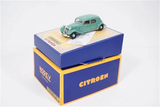 1:43 Norev 15.3001 Citroën Traction 11 A Berline 1935 groen - 0