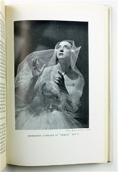 [Ballet] Alexandra Danilova 1945 Met o.a Gesigneerde foto - 4