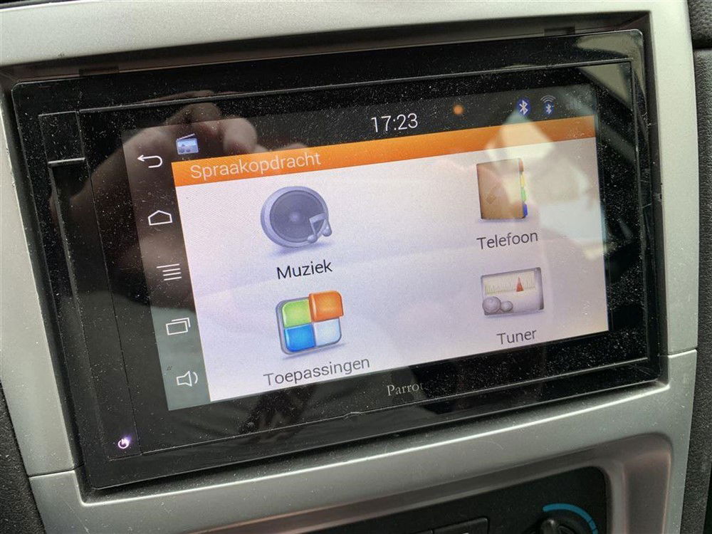 Parrot Asteroid Smart (Radio, Carkit, Multimedia) - Afbeelding 4