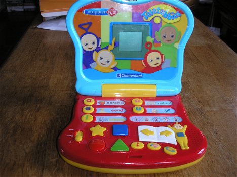 Teletubbies laptop computer , clementoni - met geluid, licht en muziek en digitaal beeldscherm . - 1