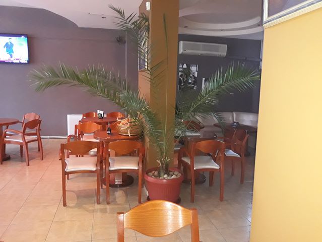 Bar/Restaurant met een groot terras - Afbeelding 6