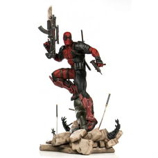 SEMIC DEADPOOL STATUE ERICK SOSA