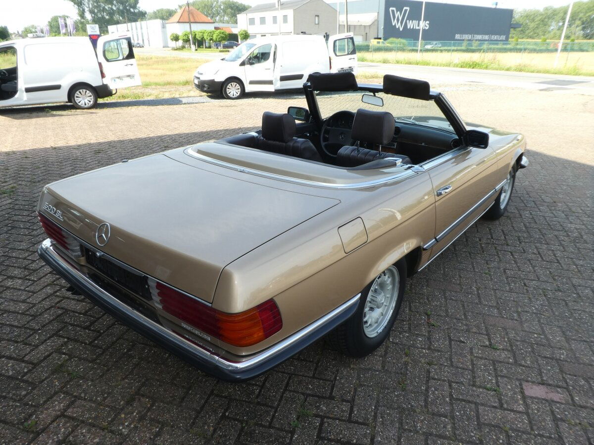 Mercedes 500 SL Oldtimer - Afbeelding 2