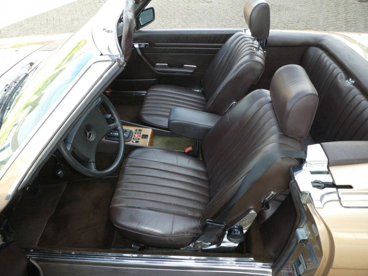Mercedes 500 SL Oldtimer - Afbeelding 4