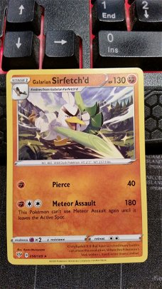  Galarian Sirfetch'd  098/189  Rare Sword & Shield: Darkness Ablaze