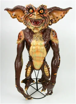 NECA Gremlins Brown Gremlin Stunt Puppet Prop Replica - 0