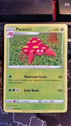  Parasect  004/189  Uncommon Sword & Shield: Darkness Ablaze