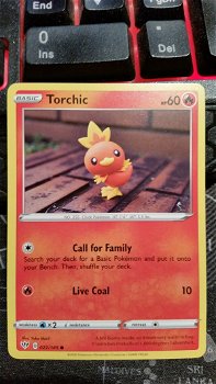 Torchic 022/189 Common Sword & Shield: Darkness Ablaze - 0