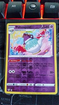 Polteageist 083/189 (reverse) Uncommon Sword & Shield: Darkness Ablaze - 0