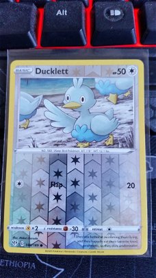 Ducklett  148/189  (reverse) Common Sword & Shield: Darkness Ablaze