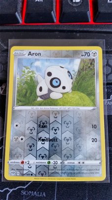 Aron  121/189  (reverse) Common Sword & Shield: Darkness Ablaze