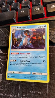 Swampert  35/168  Shattered Holo Rare nm