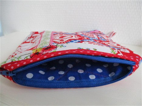 toilettasje blauw rood roze patchwork stofje met roosjes - 2