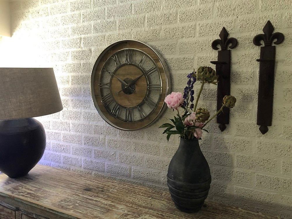 Prachtige solide zware ronde wandklok, zeer exclusief!! - Afbeelding 2