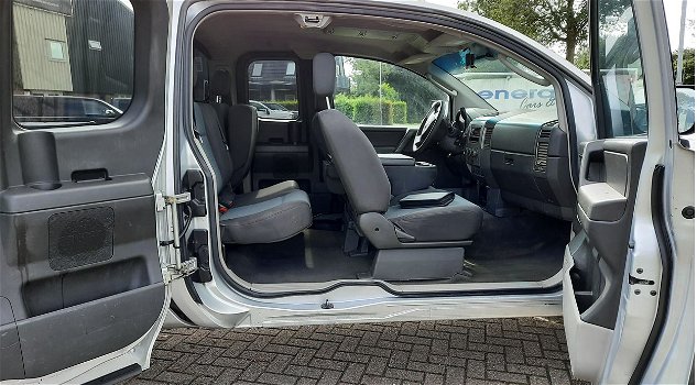 Jouw Pickup voor maar €7850!! Nissan Titan 4x4 Pickup benzine versie - 2