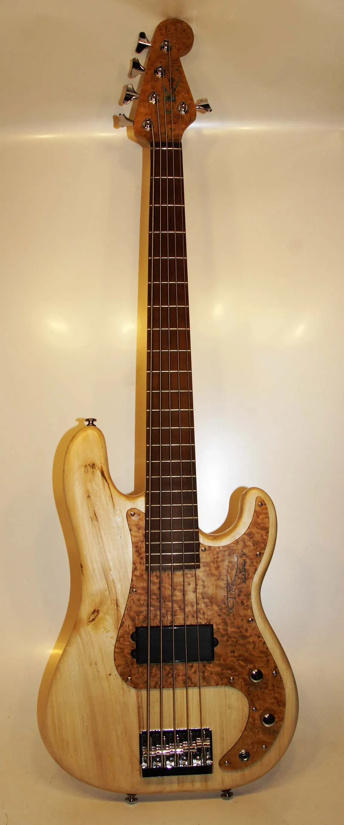 Kritz Vintech 5-string P-bass - nr. 1