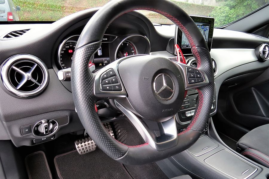 Mercedes GLA 180 1.6i Business Sol AMG-Line Aut. - 06 2018 - Afbeelding 7