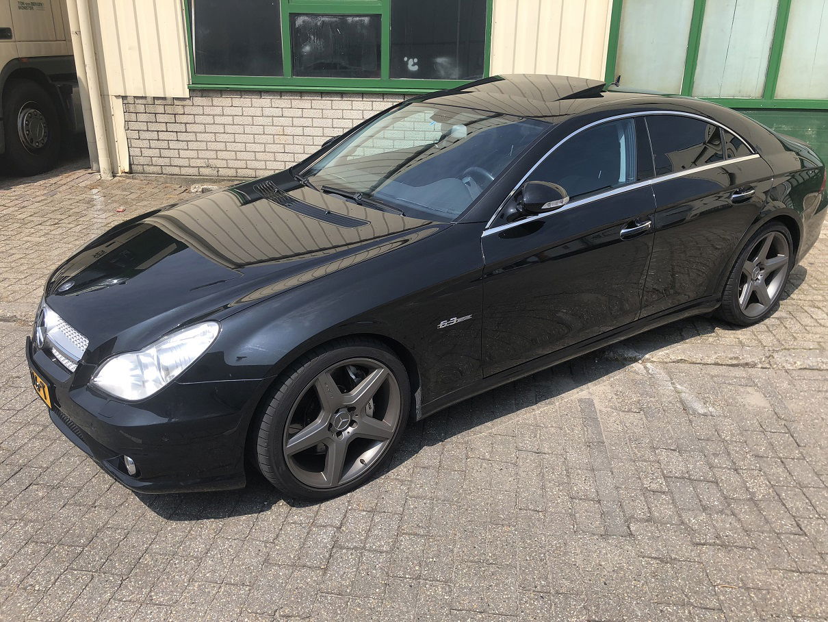 Unieke CLS 63 AMG in nieuwstaat met aantoonbaar 70000 km - Afbeelding 2