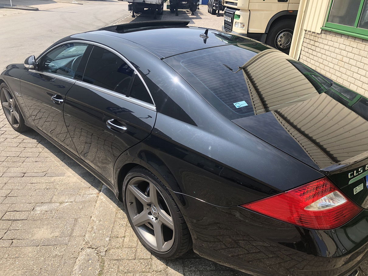 Unieke CLS 63 AMG in nieuwstaat met aantoonbaar 70000 km - Afbeelding 3
