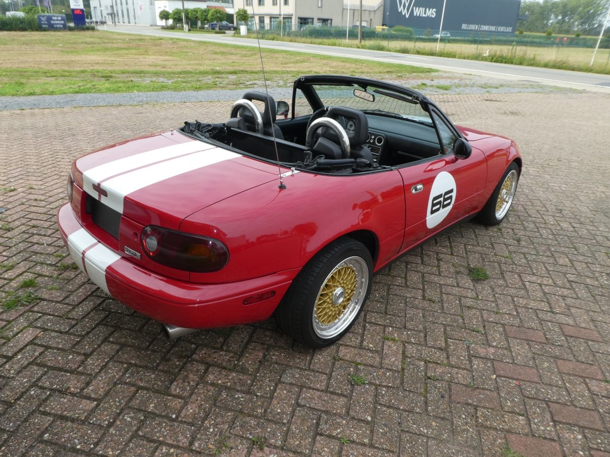 Mazda MX5 Cabrio Oldtimer - Afbeelding 2