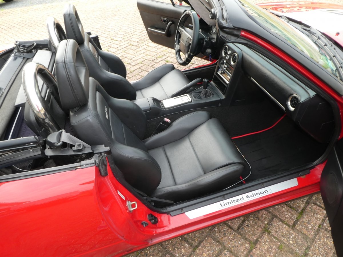 Mazda MX5 Cabrio Oldtimer - Afbeelding 4