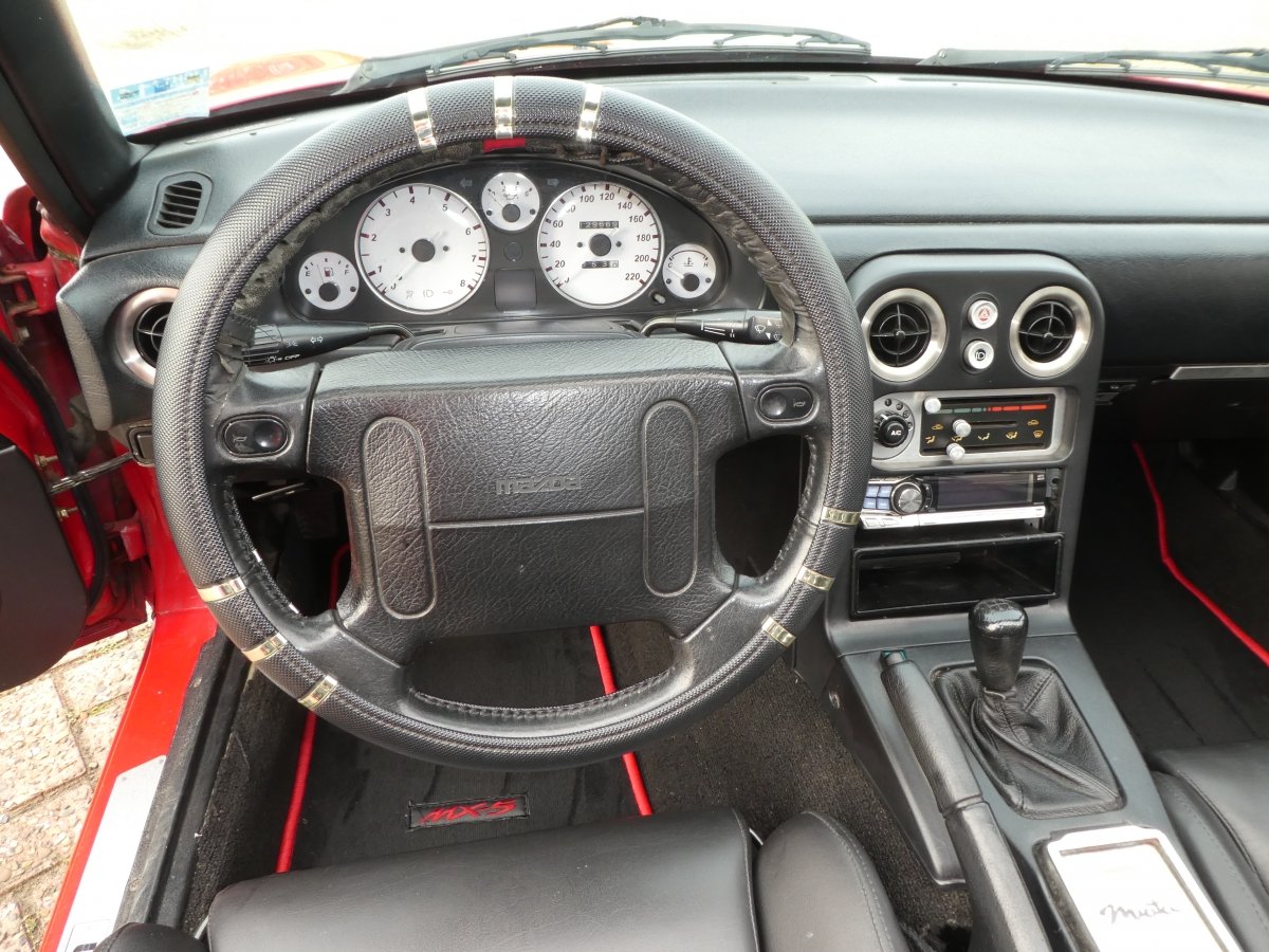 Mazda MX5 Cabrio Oldtimer - Afbeelding 5